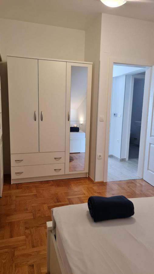 Apartmani Dami Novalja Zewnętrze zdjęcie