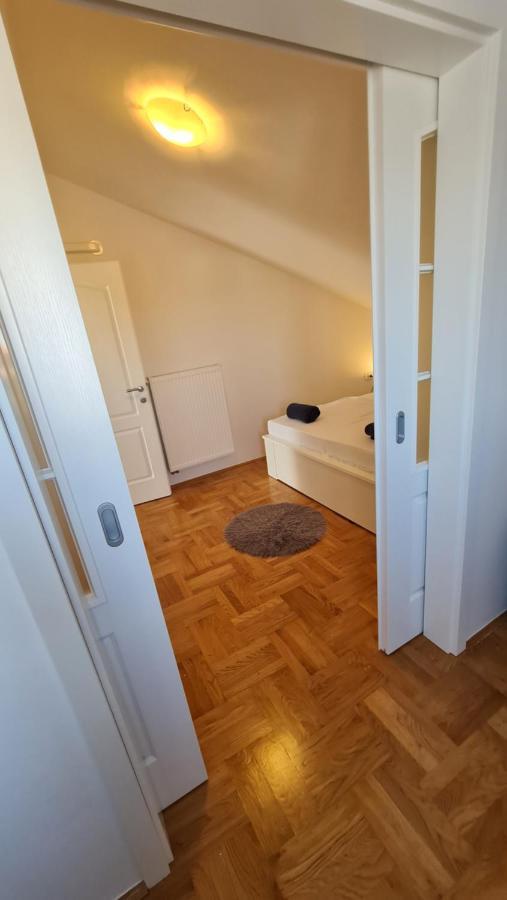 Apartmani Dami Novalja Zewnętrze zdjęcie